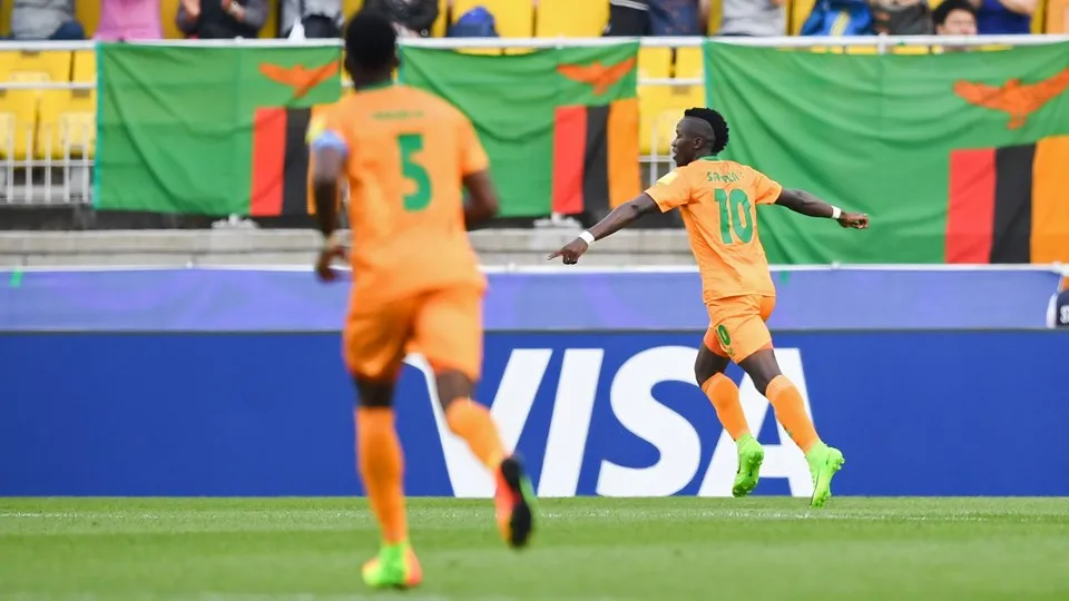 Kết quả tứ kết FIFA U20 thế giới 2017: U20 Italia vượt qua U20 Zambia chỉ với 10 người - Ảnh 5. Kết quả tứ kết FIFA U20 thế giới 2017: U20 Italia vượt qua U20 Zambia chỉ với 10 người - Ảnh 5.
