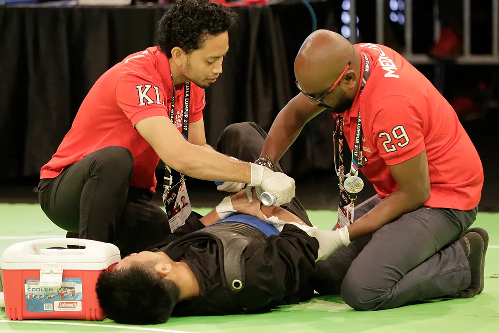 VĐV Việt Nam gặp sự cố đ&aacute;ng tiếc trong trận chung kết Pencak Silat - Ảnh 3.