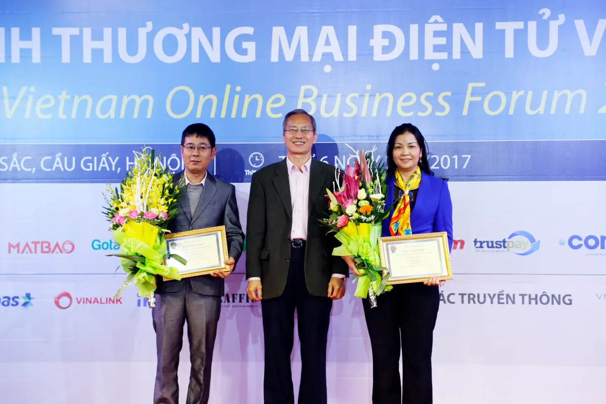 Hà Nội và TP HCM dẫn đầu về Chỉ số Thương mại điện tử 2017 - Ảnh 1.