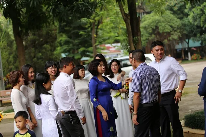 Trường ơi, ch&uacute;ng t&ocirc;i đ&atilde; về sau 20 năm! - Ảnh 9.