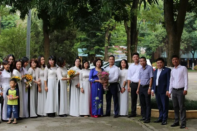 Trường ơi, ch&uacute;ng t&ocirc;i đ&atilde; về sau 20 năm! - Ảnh 10.