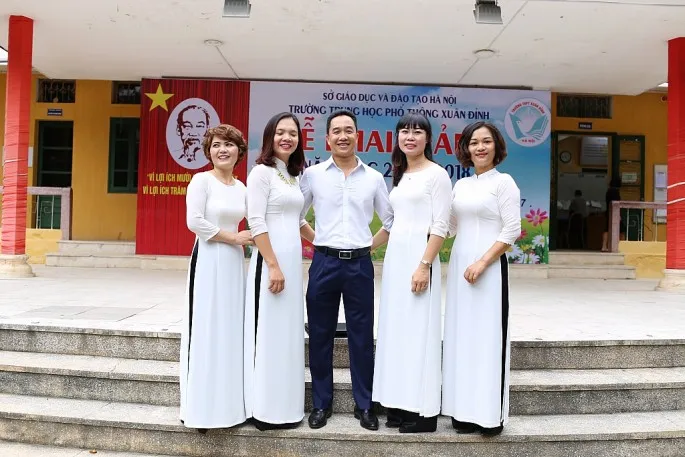 Trường ơi, ch&uacute;ng t&ocirc;i đ&atilde; về sau 20 năm! - Ảnh 6.