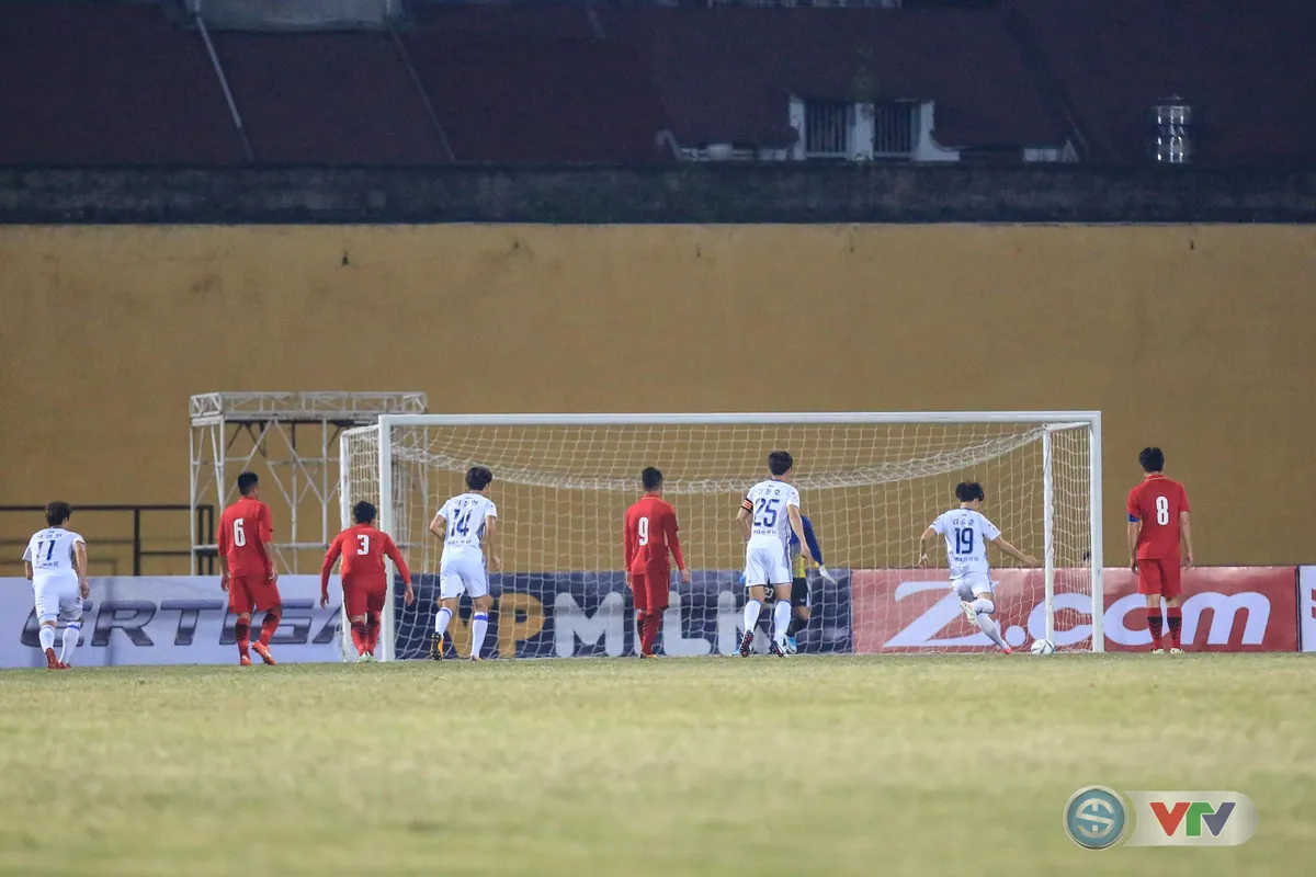 ẢNH: U23 Việt Nam thất bại với nhiều bài học bổ ích - Ảnh 4. ẢNH: U23 Việt Nam thất bại với nhiều bài học bổ ích - Ảnh 4.