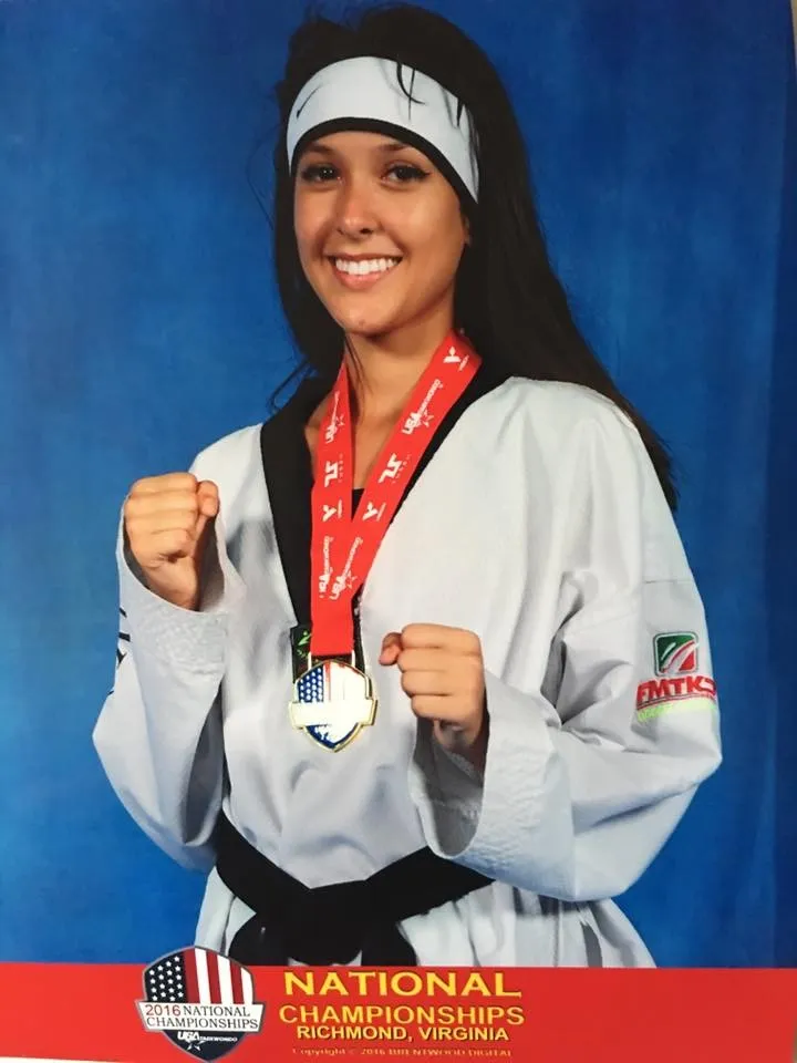 SEA Games 29: Đấu trường Taekwondo nóng vì VĐV nữ quá xinh đẹp - Ảnh 5. SEA Games 29: Đấu trường Taekwondo nóng vì VĐV nữ quá xinh đẹp - Ảnh 5.