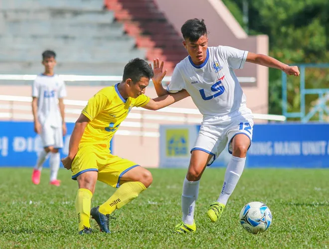 Giải U15 quốc gia 2017: U15 Tây Ninh và U15 SLNA dắt tay nhau đi tiếp, U15 HAGL thành cựu vô địch - Ảnh 2. Giải U15 quốc gia 2017: U15 Tây Ninh và U15 SLNA dắt tay nhau đi tiếp, U15 HAGL thành cựu vô địch - Ảnh 2.