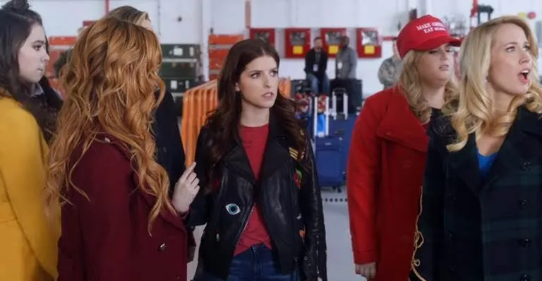 Pitch Perfect 3 tung trailer đầy bất ngờ, nhóm Bellas vừa tái hợp đã đứng trước nguy cơ tan vỡ  - Ảnh 1.