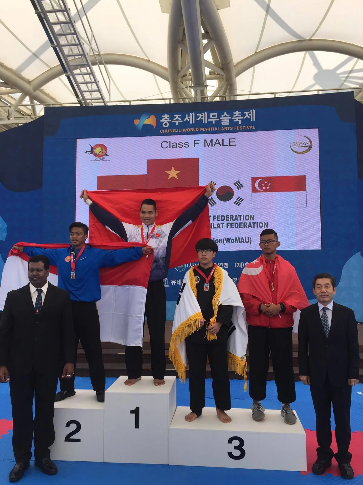 Pencak Silat Việt Nam thắng lớn tại giải vô địch châu Á - Ảnh 4. Pencak Silat Việt Nam thắng lớn tại giải vô địch châu Á - Ảnh 4.