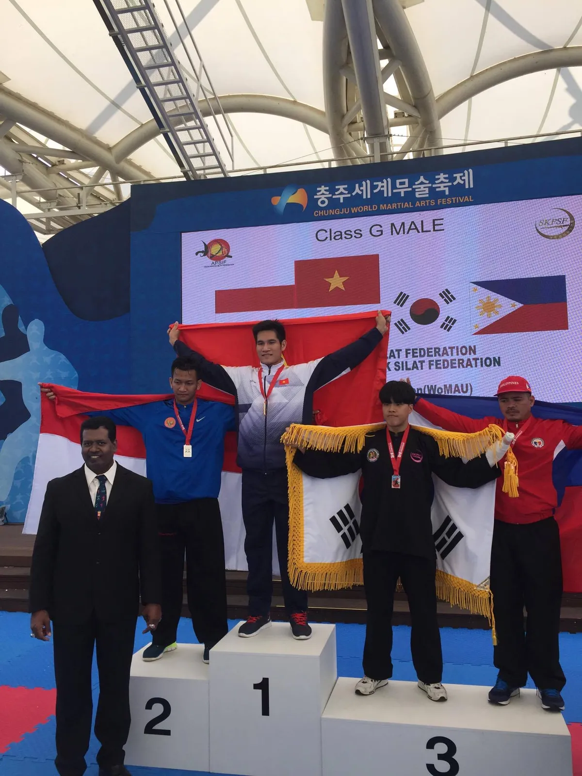 Pencak Silat Việt Nam thắng lớn tại giải vô địch châu Á - Ảnh 3. Pencak Silat Việt Nam thắng lớn tại giải vô địch châu Á - Ảnh 3.