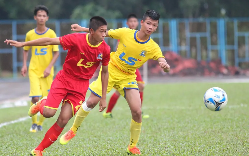 Giải bóng đá U15 Quốc gia 2017: U15 Viettel giành quyền vào chung kết - Ảnh 2.