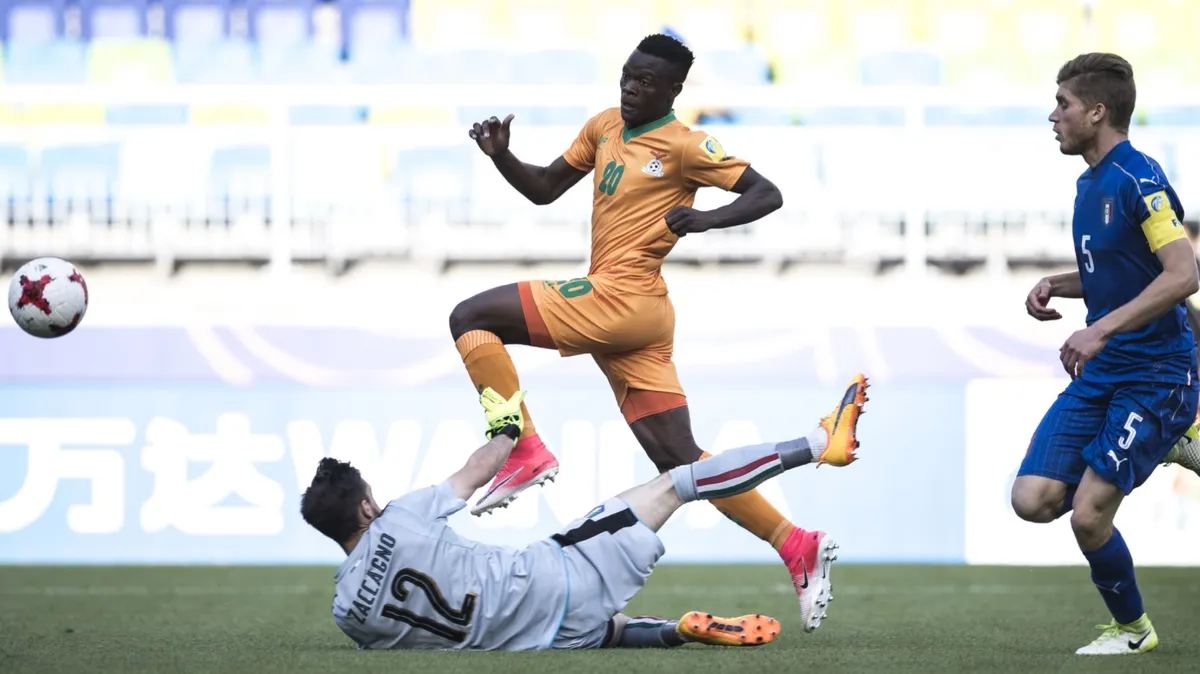 Kết quả tứ kết FIFA U20 thế giới 2017: U20 Italia vượt qua U20 Zambia chỉ với 10 người - Ảnh 2. Kết quả tứ kết FIFA U20 thế giới 2017: U20 Italia vượt qua U20 Zambia chỉ với 10 người - Ảnh 2.