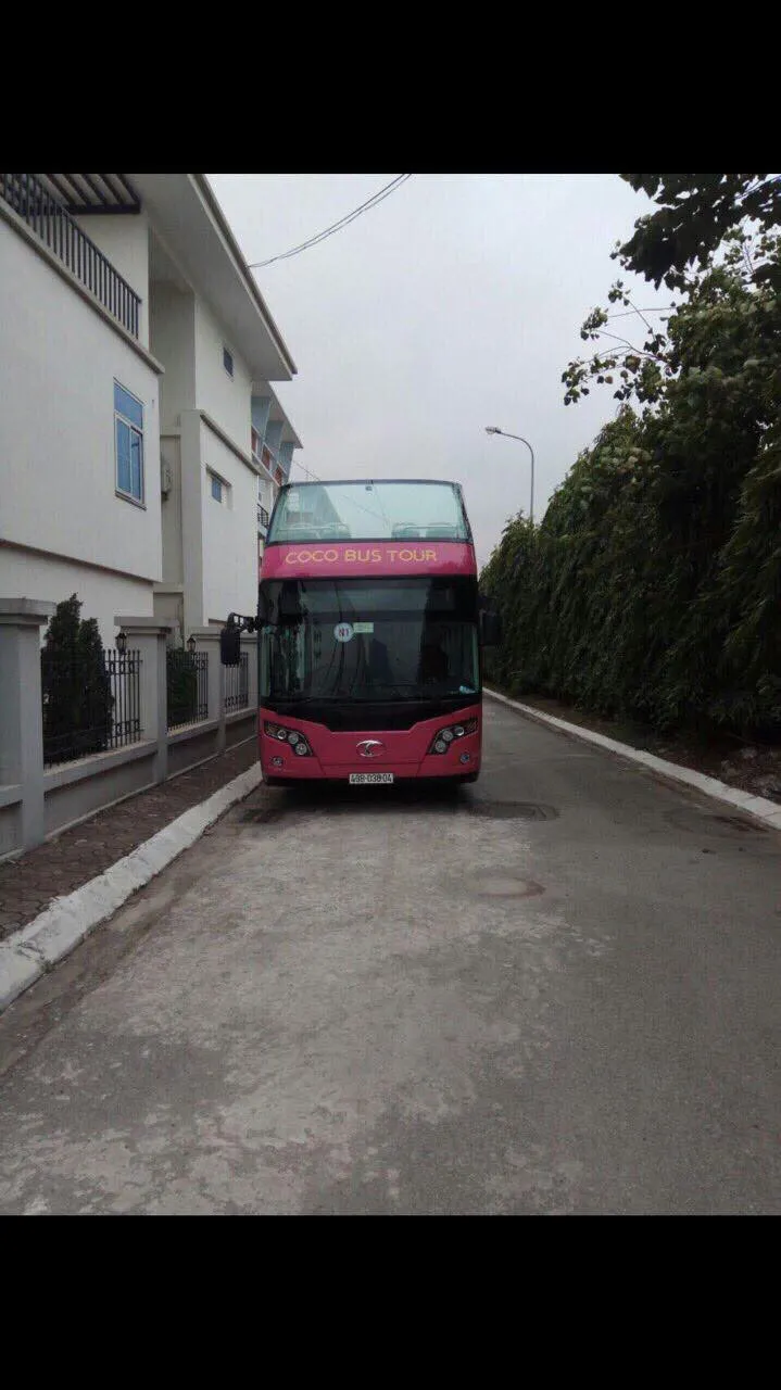 Chiêm ngưỡng những hình ảnh xe bus 2 tầng chở U23 Việt Nam - Ảnh 7. Chiêm ngưỡng những hình ảnh xe bus 2 tầng chở U23 Việt Nam - Ảnh 7.