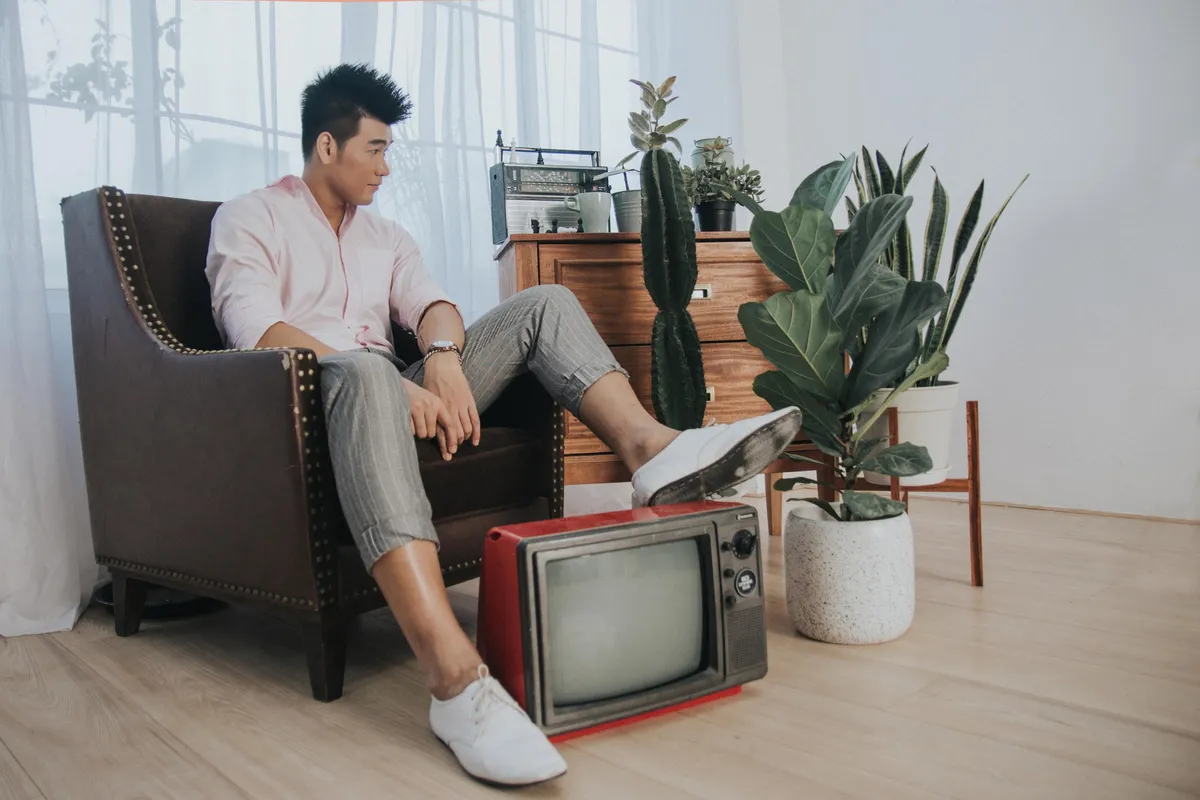 Ế quá, Tạ Quang Thắng tung MV mới Người con gái trong mơ - Ảnh 2.
