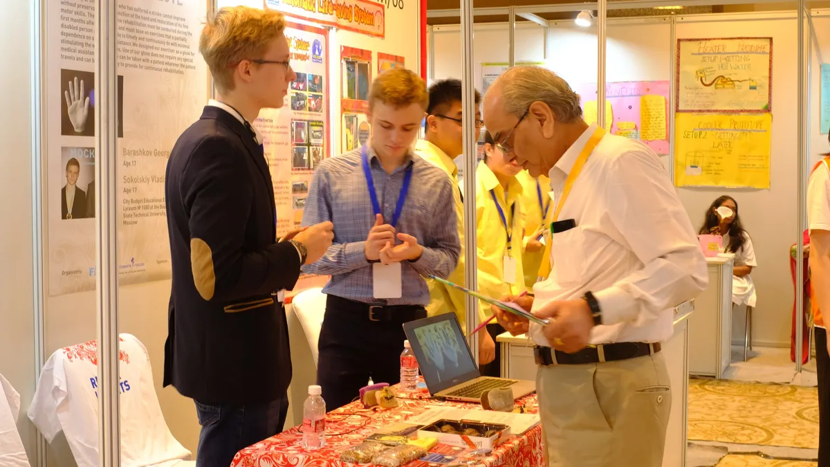 Đo&agrave;n Việt Nam thắng lớn tại Triển l&atilde;m quốc tế d&agrave;nh cho c&aacute;c nh&agrave; s&aacute;ng tạo trẻ IEYI 2018 - Ảnh 7.