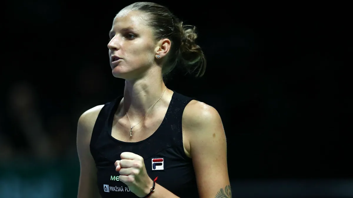 WTA Finals 2018: ĐKVĐ Caroline Wozniacki ra quân thất vọng - Ảnh 1. WTA Finals 2018: ĐKVĐ Caroline Wozniacki ra quân thất vọng - Ảnh 1.
