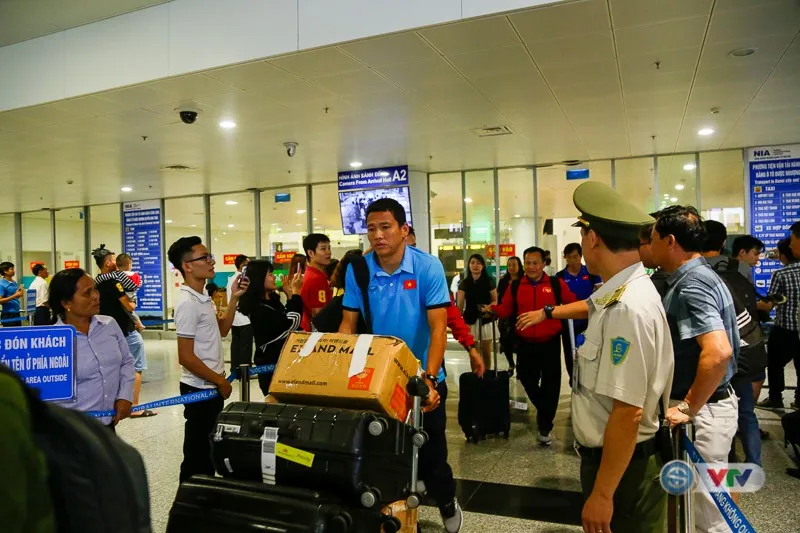 AFF Cup 2018: ĐT Việt Nam đã trở về nước sau chuyến tập huấn tại Hàn Quốc - Ảnh 2. AFF Cup 2018: ĐT Việt Nam đã trở về nước sau chuyến tập huấn tại Hàn Quốc - Ảnh 2.