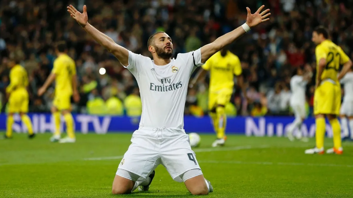 Top 10 chân sút vĩ đại nhất lịch sử Champions League: Messi còn kém xa Ronaldo - Ảnh 5.