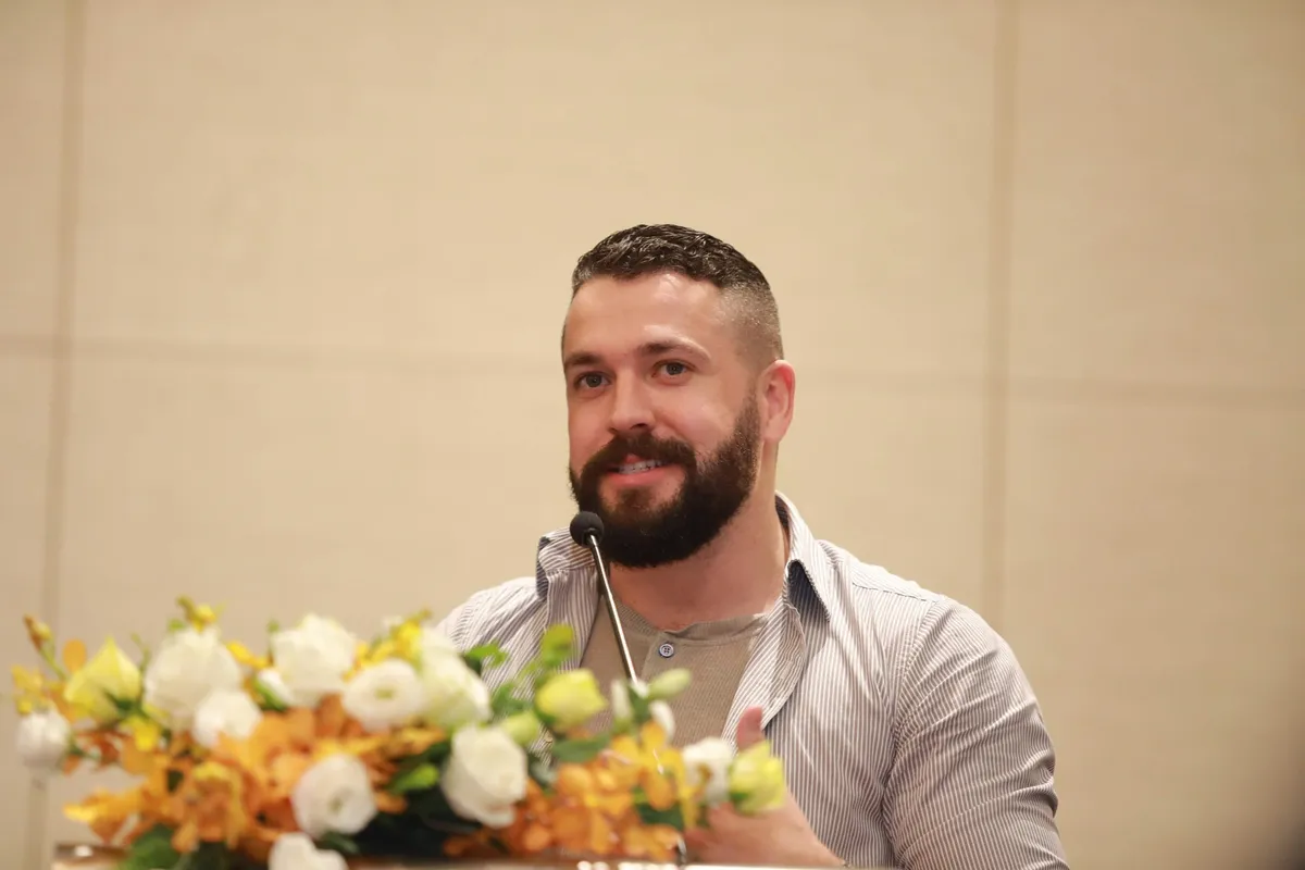 Shayne Ward trở lại Việt Nam sau 4 năm - Ảnh 3.