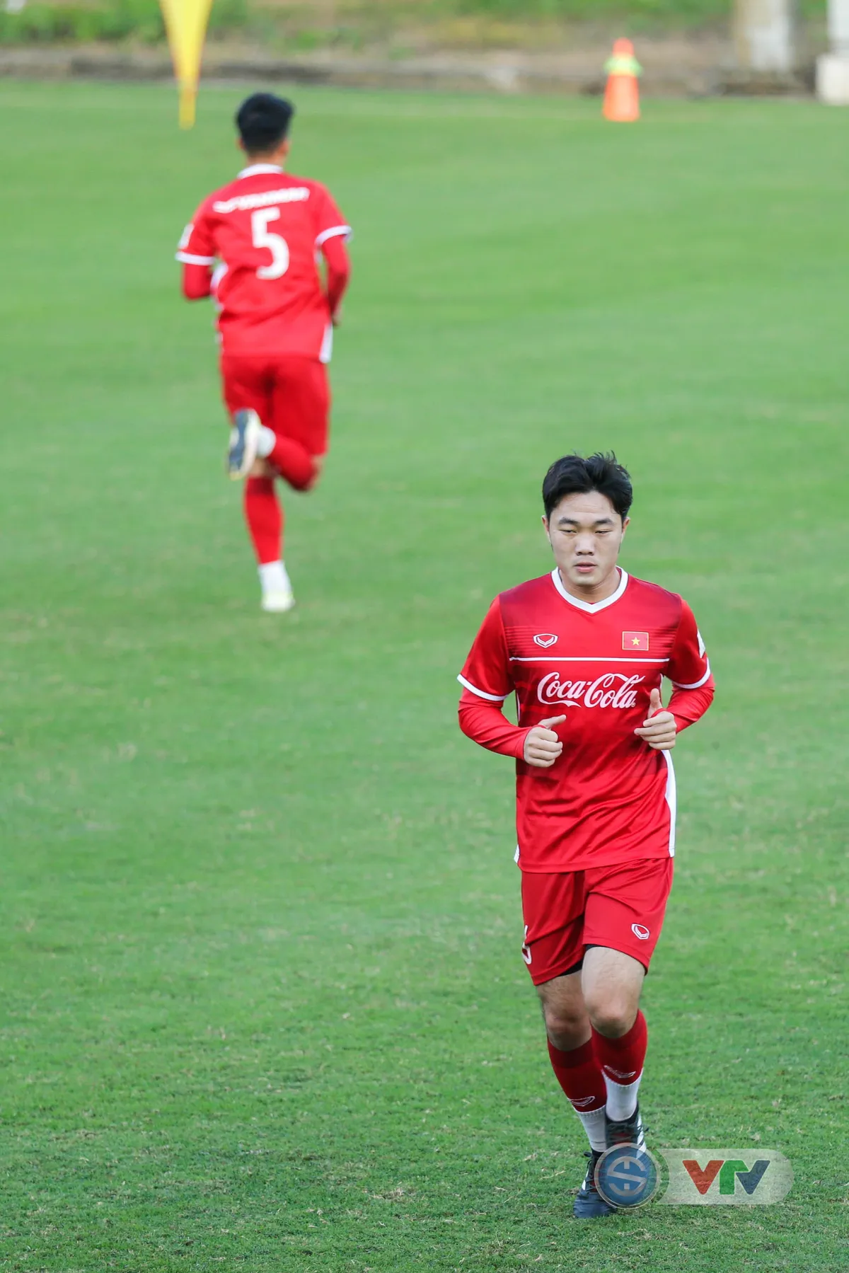 AFF Cup 2018: ĐTQG Việt Nam tập kín trước ngày sang Lào - Ảnh 6. AFF Cup 2018: ĐTQG Việt Nam tập kín trước ngày sang Lào - Ảnh 6.