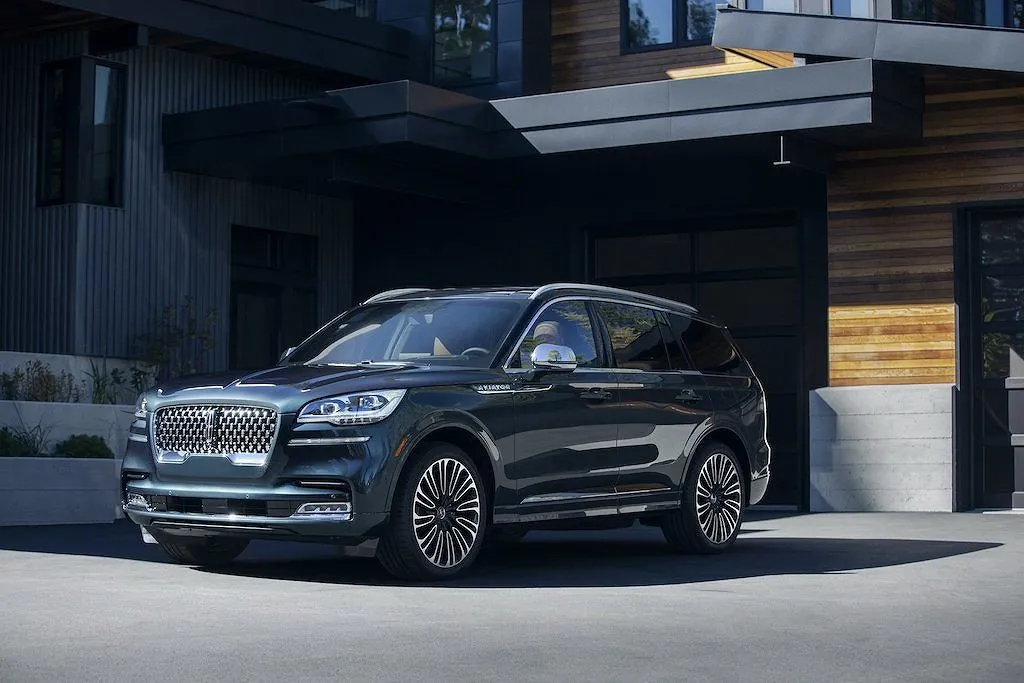 Lincoln Aviator 2020 xa xỉ như chuy&ecirc;n cơ mặt đất - Ảnh 1.