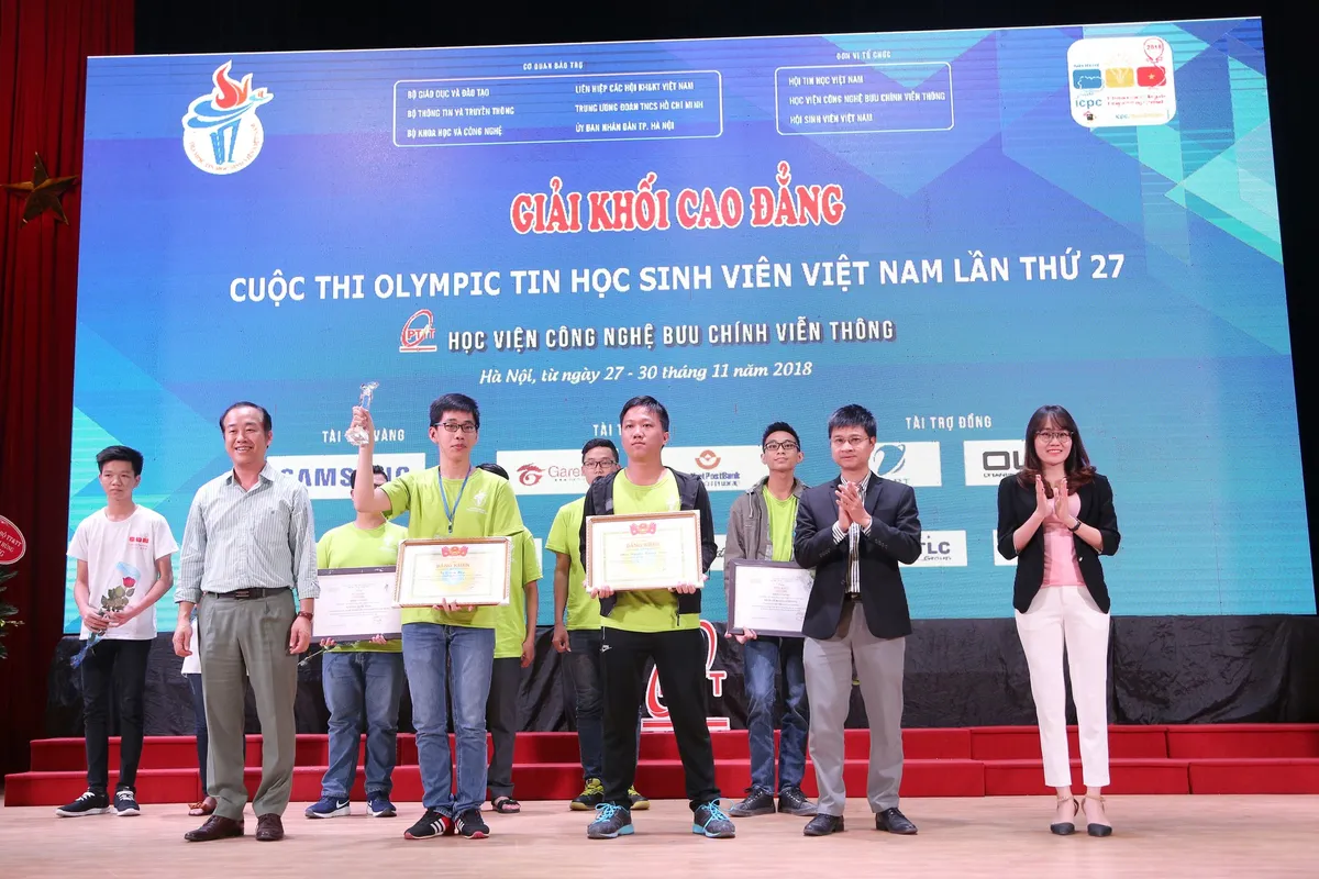 Đại học Bách khoa Hà Nội thắng lớn tại Olympic tin học sinh viên và ICPC châu Á 2018 - Ảnh 3.