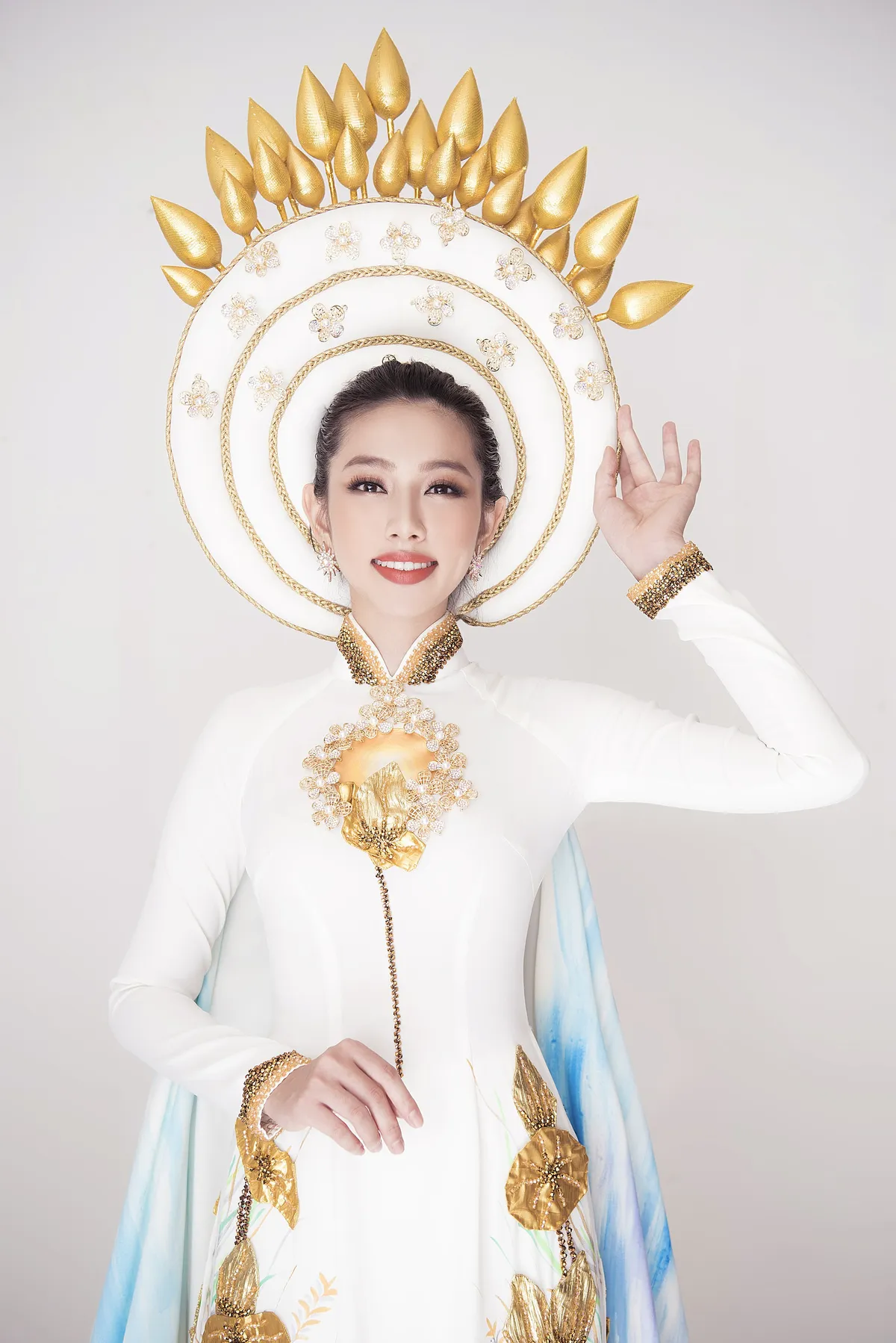 Thuỳ Tiên hé lộ trang phục truyền thống khi vừa lọt Top 8 Miss International - Ảnh 3.