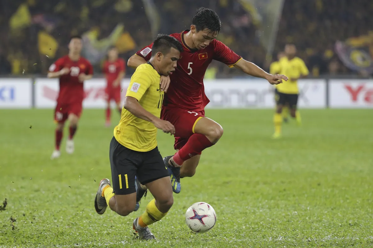 Những hình ảnh ấn tượng trong trận chung kết AFF Cup 2018: Kịch tính! - Ảnh 11. Những hình ảnh ấn tượng trong trận chung kết AFF Cup 2018: Kịch tính! - Ảnh 11.