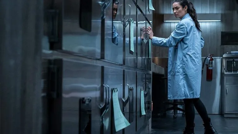 Lạnh g&aacute;y với c&acirc;u chuyện về linh hồn &aacute;c quỷ trong nh&agrave; x&aacute;c - Ảnh 2.