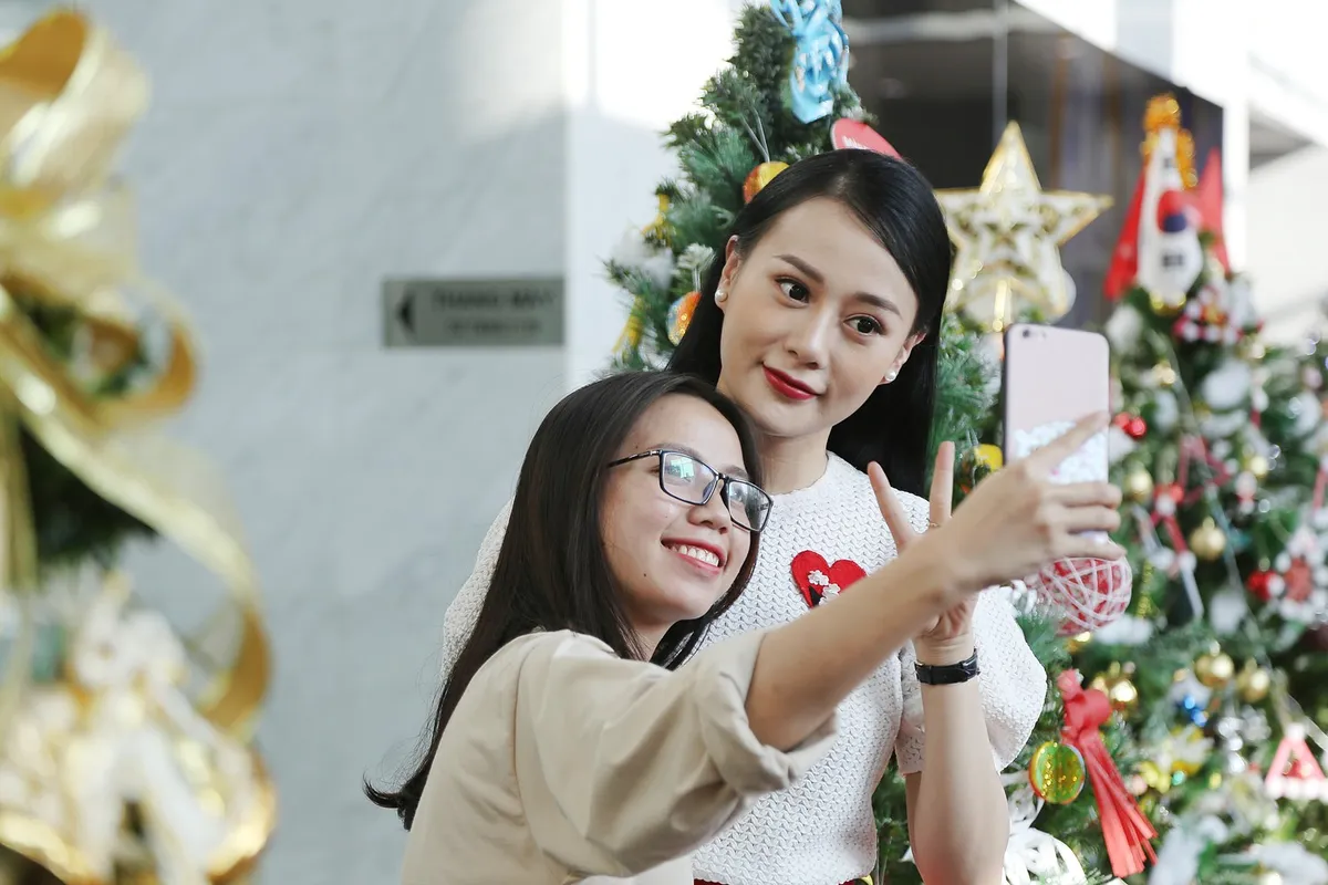 Rực rỡ sắc màu cuộc thi VTV Colourful Christmas 2018 - Ảnh 7. Rực rỡ sắc màu cuộc thi VTV Colourful Christmas 2018 - Ảnh 7.