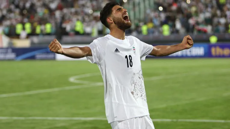 Ngôi sao đắt giá nhất của ĐT Iran: Alireza Jahanbakhsh - Vua phá lưới giải VĐQG Hà Lan - Ảnh 3. Ngôi sao đắt giá nhất của ĐT Iran: Alireza Jahanbakhsh - Vua phá lưới giải VĐQG Hà Lan - Ảnh 3.