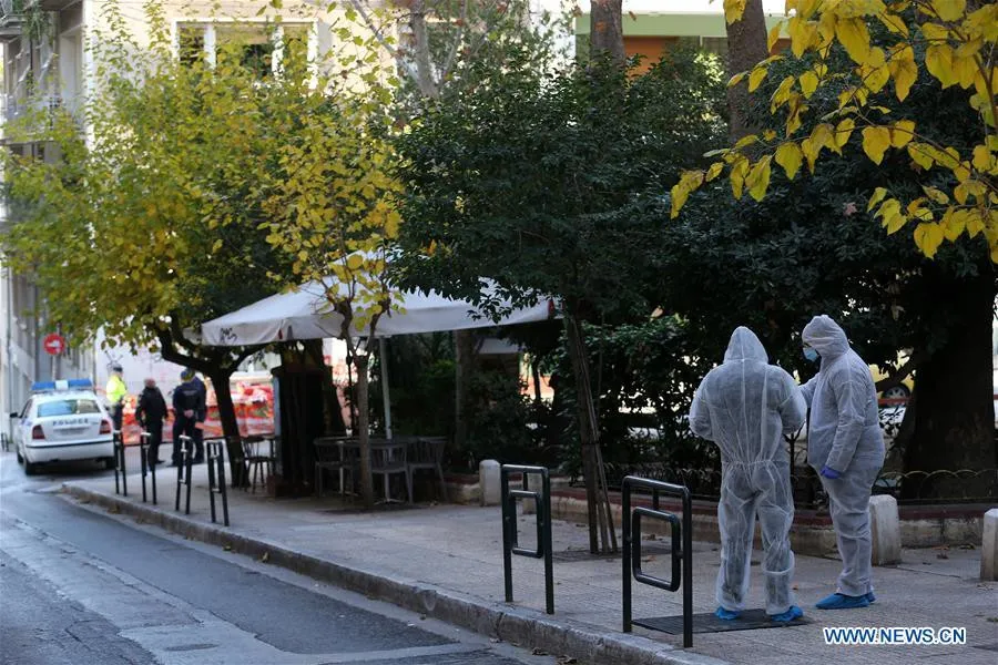Nổ bên ngoài nhà thờ ở trung tâm Athens, Hy Lạp - Ảnh 6.