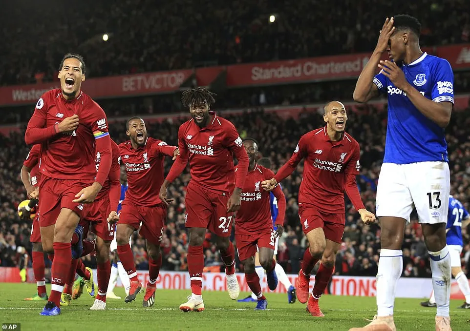 Kết quả bóng đá sáng 03/12: Liverpool thắng phút bù giờ, Arsenal trở lại top 4 - Ảnh 2. Kết quả bóng đá sáng 03/12: Liverpool thắng phút bù giờ, Arsenal trở lại top 4 - Ảnh 2.