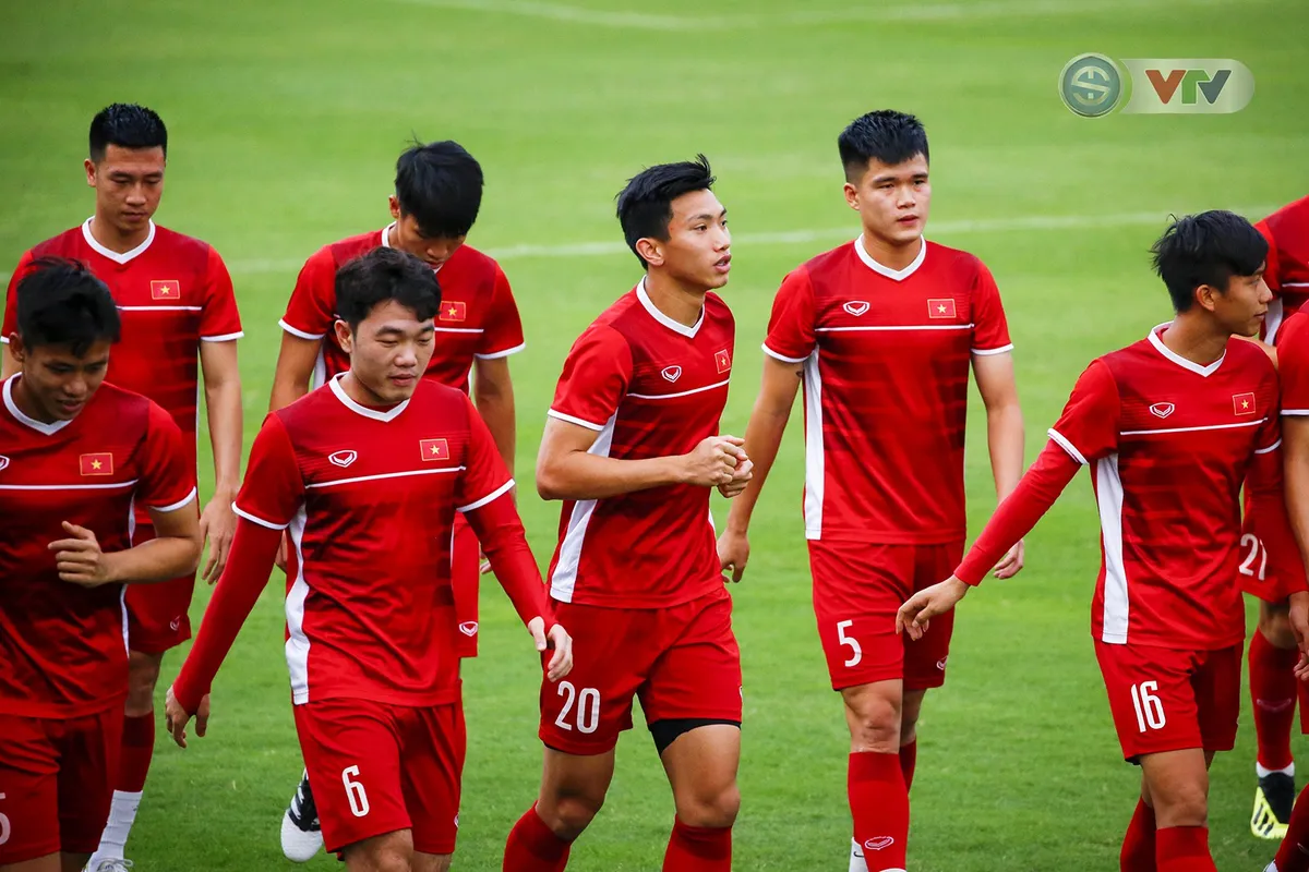 AFF Cup 2018: ĐT Việt Nam đón tin không vui trước trận bán kết lượt về - Ảnh 4.