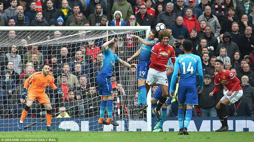 Lịch trực tiếp bóng đá hôm nay (5/12): ĐT Thái Lan tái đấu ĐT Malaysia, Man Utd chạm trán Arsenal - Ảnh 1.