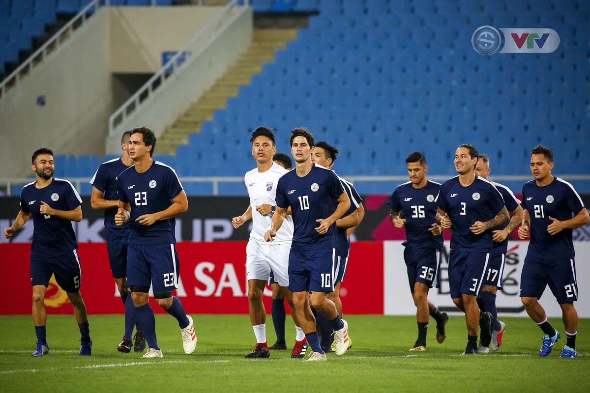 AFF Cup 2018: ĐT Philippines đối diện với khó khăn về nhân sự trước trận bán kết lượt về - Ảnh 5. AFF Cup 2018: ĐT Philippines đối diện với khó khăn về nhân sự trước trận bán kết lượt về - Ảnh 5.