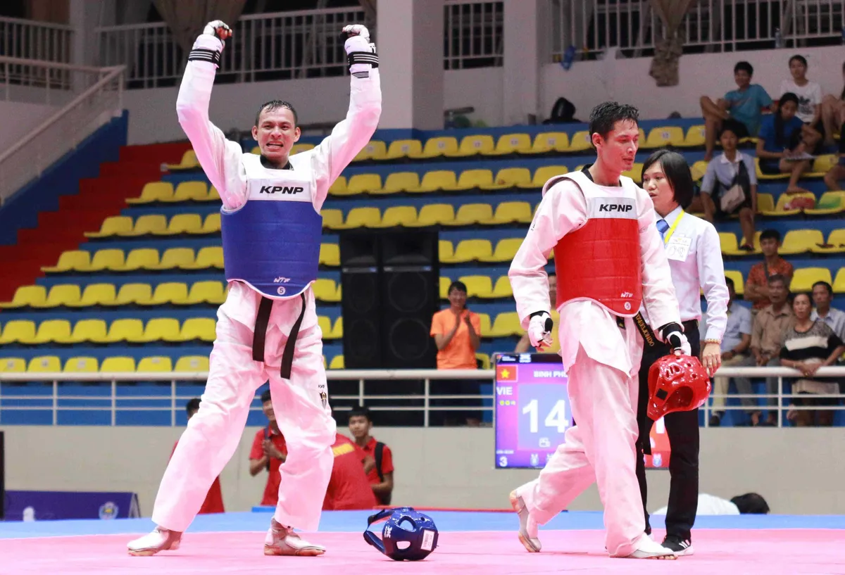 Môn Taekwondo Đại hội TTTQ 2018: TP.HCM chiếm ưu thế với 4 HCV - Ảnh 1. Môn Taekwondo Đại hội TTTQ 2018: TP.HCM chiếm ưu thế với 4 HCV - Ảnh 1.