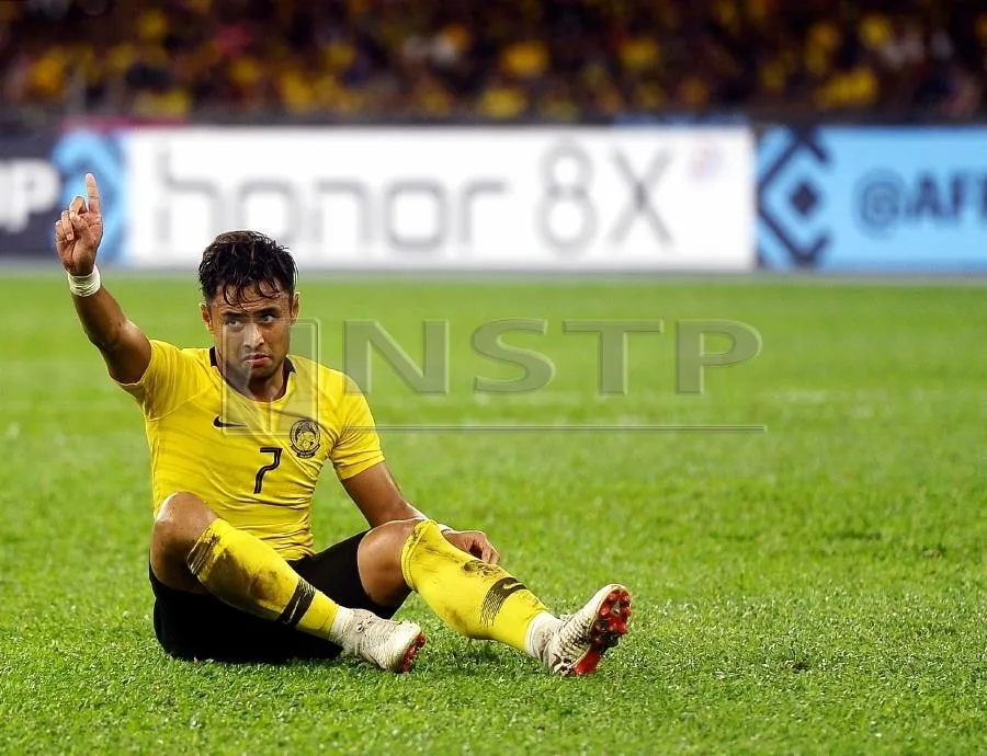 AFF Cup 2018: 3 trụ cột ĐT Malaysia bị treo giò, chấn thương trước chung kết lượt đi - Ảnh 1. AFF Cup 2018: 3 trụ cột ĐT Malaysia bị treo giò, chấn thương trước chung kết lượt đi - Ảnh 1.