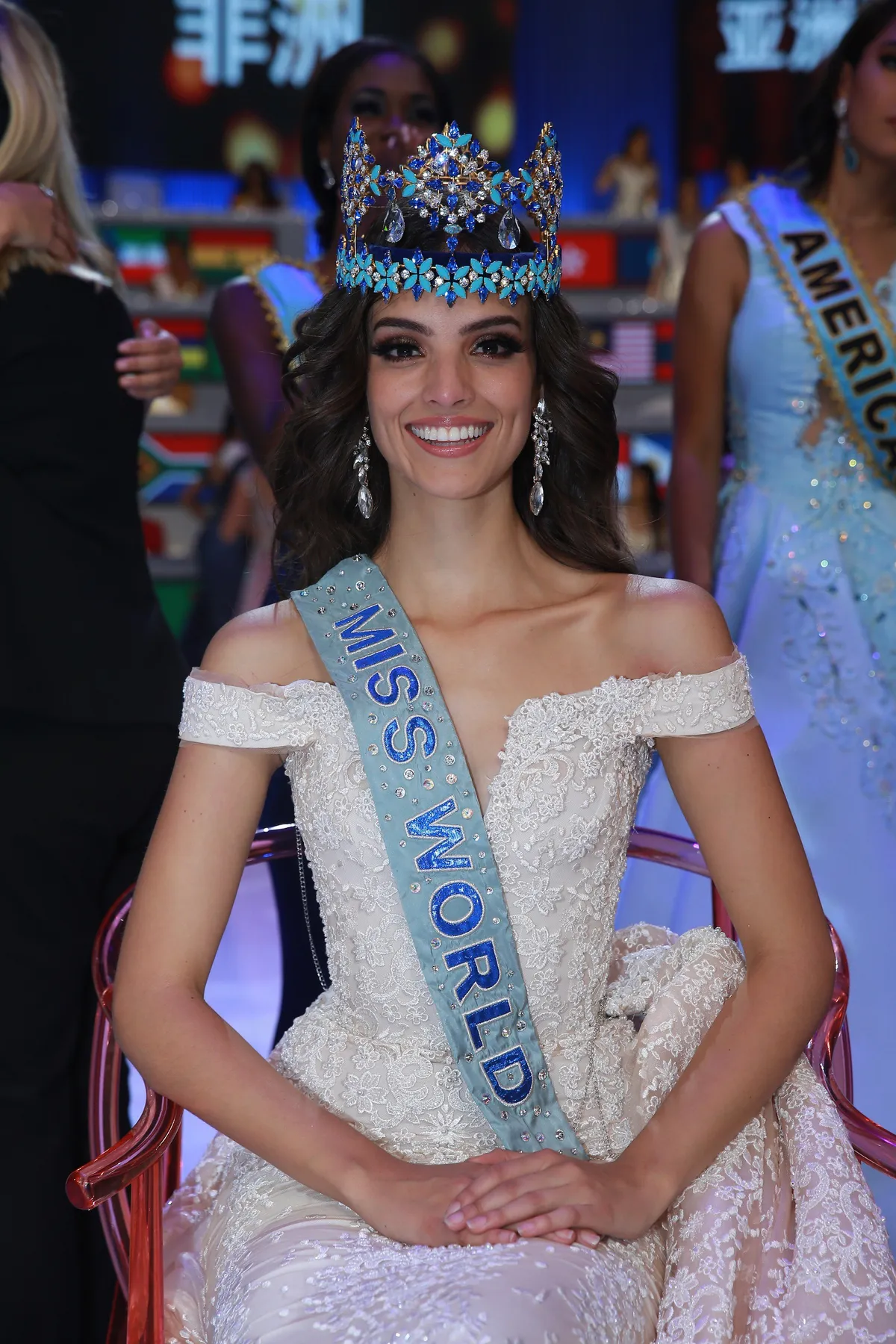 Ngắm nhan sắc nóng bỏng của người đẹp Mexico đăng quang Miss World 2018 - Ảnh 1.