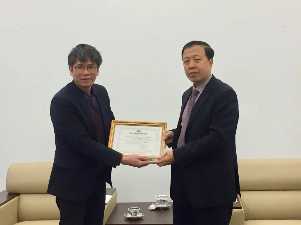 Hội phu nhân, phu quân các nước ASEAN tại Washington, DC ủng hộ Quỹ Trái tim cho em  - Ảnh 3.