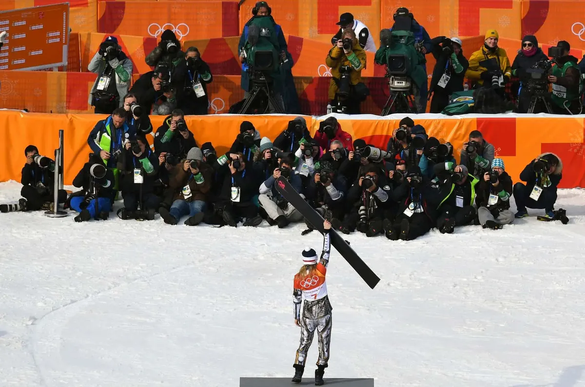 Olympic PyeongChang 2018: Những khoảnh khắc ấn tượng trong ngày thi đấu thứ 15 - Ảnh 4.