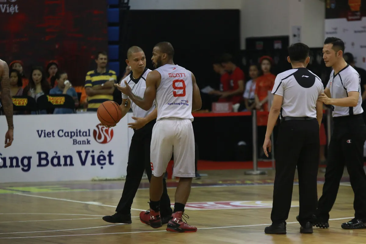 ABL 2017 - 2018: Saigon Heat tiếp tục thắng nhà ĐKVĐ - Ảnh 3. ABL 2017 - 2018: Saigon Heat tiếp tục thắng nhà ĐKVĐ - Ảnh 3.