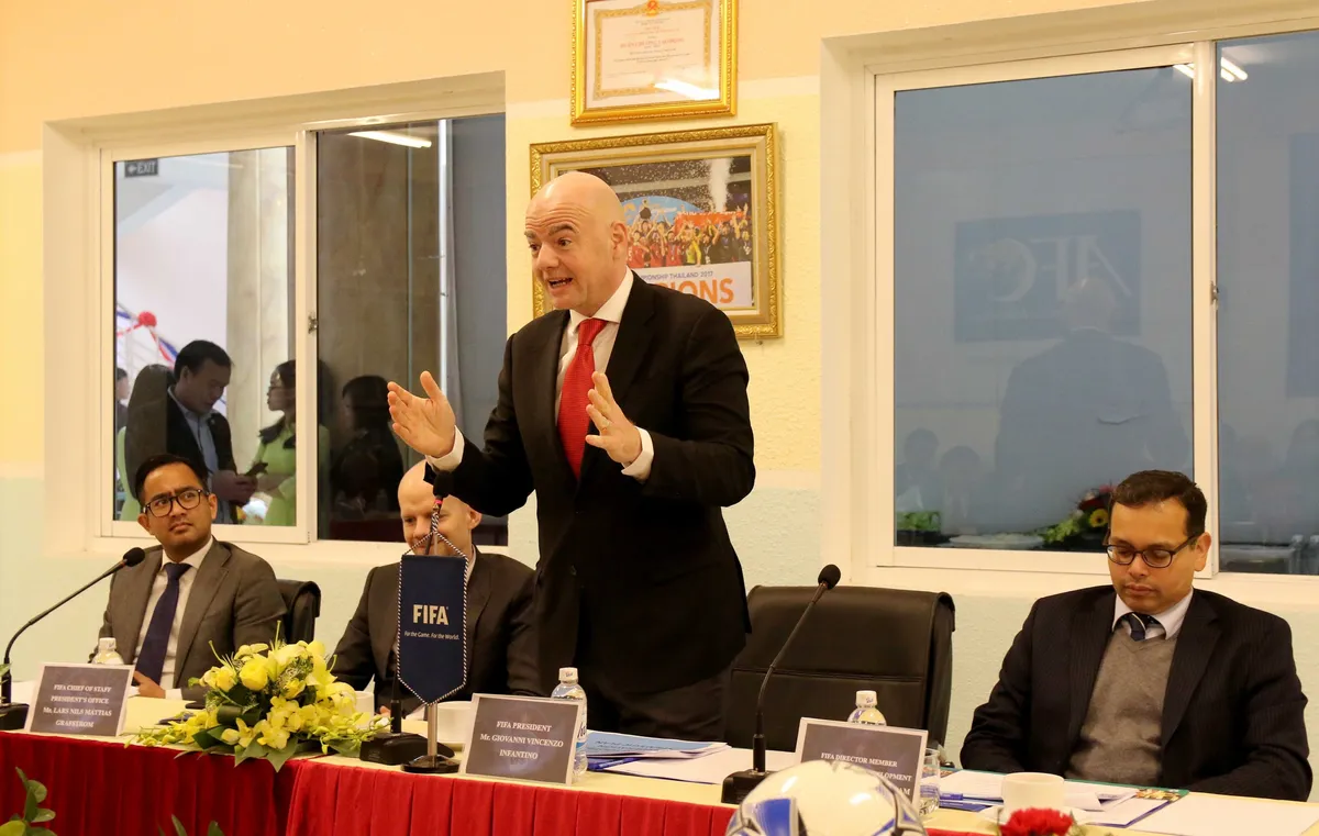 Ảnh: Chủ tịch FIFA Gianni Infantino trong chuyến thăm và làm việc tại Việt Nam - Ảnh 10. Ảnh: Chủ tịch FIFA Gianni Infantino trong chuyến thăm và làm việc tại Việt Nam - Ảnh 10.