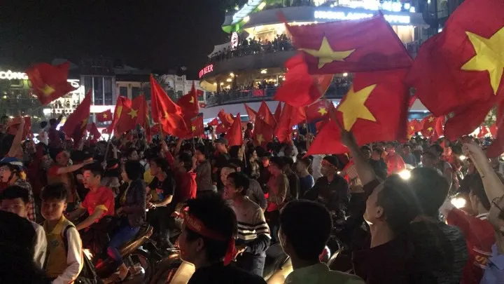 Hỗ trợ cấp phép bay, tạo điều kiện thuận lợi cổ vũ U23 Việt Nam tại chung kết - Ảnh 1. Hỗ trợ cấp phép bay, tạo điều kiện thuận lợi cổ vũ U23 Việt Nam tại chung kết - Ảnh 1.