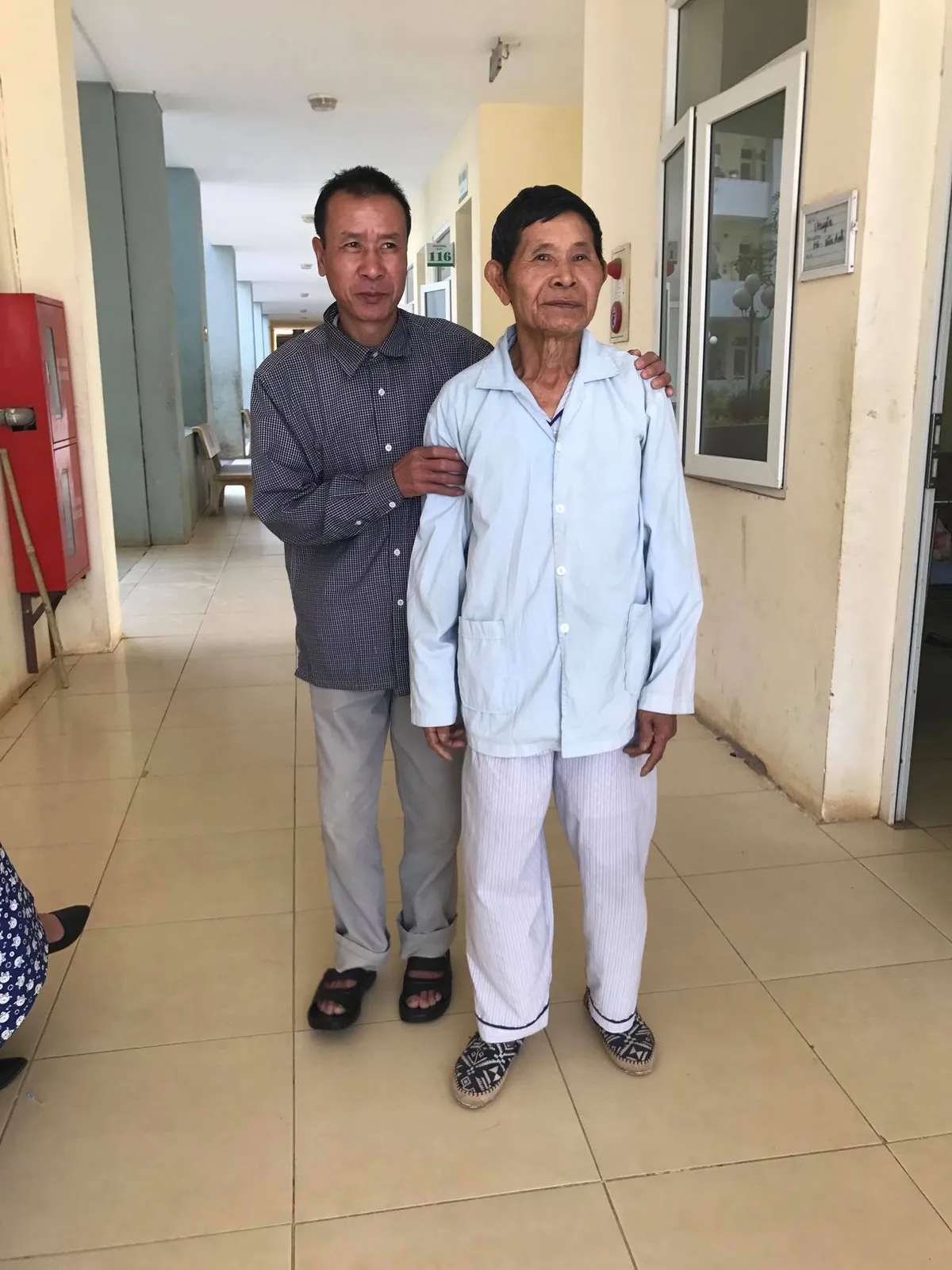 Điều trị thành công 3 trường hợp đột quỵ bằng thuốc tiêu sợi huyết tại bệnh viện tuyến huyện - Ảnh 2. Điều trị thành công 3 trường hợp đột quỵ bằng thuốc tiêu sợi huyết tại bệnh viện tuyến huyện - Ảnh 2.