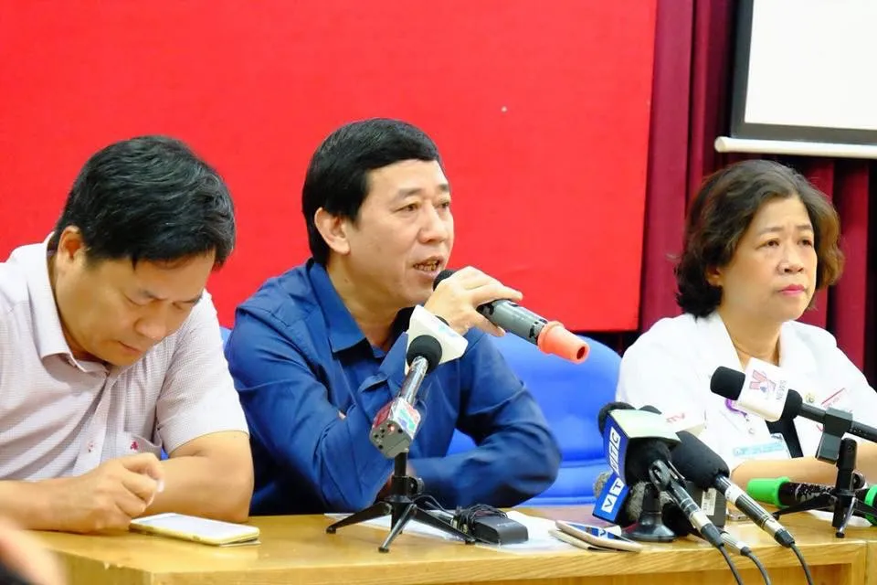 Họp báo thông tin về vụ việc hai mẹ con sản phụ tử vong do sinh tại nhà - Ảnh 1. Họp báo thông tin về vụ việc hai mẹ con sản phụ tử vong do sinh tại nhà - Ảnh 1.