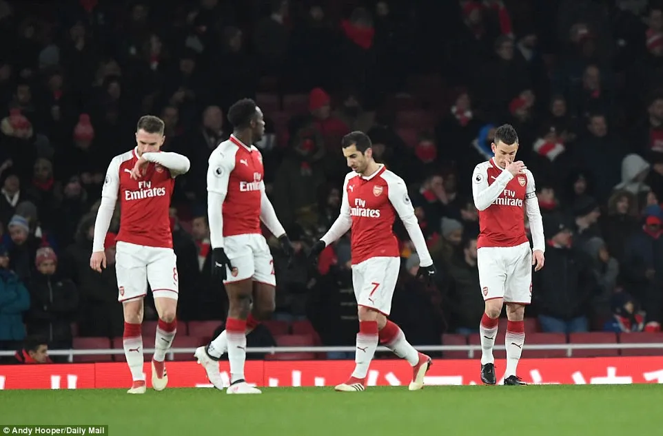 Kết quả bóng đá sáng 02/3: Leroy Sane tỏa sáng, Manchester City thắng thuyết phục Arsenal - Ảnh 6. Kết quả bóng đá sáng 02/3: Leroy Sane tỏa sáng, Manchester City thắng thuyết phục Arsenal - Ảnh 6.