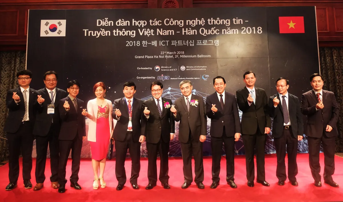 Hàng loạt thỏa thuận hợp tác ICT được ký kết giữa Việt Nam và Hàn Quốc - Ảnh 2. Hàng loạt thỏa thuận hợp tác ICT được ký kết giữa Việt Nam và Hàn Quốc - Ảnh 2.