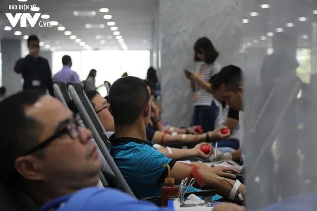 Cán bộ, nhân viên Đài THVN tích cực hưởng ứng Ngày Toàn dân hiến máu tình nguyện - Ảnh 14. Cán bộ, nhân viên Đài THVN tích cực hưởng ứng Ngày Toàn dân hiến máu tình nguyện - Ảnh 14.