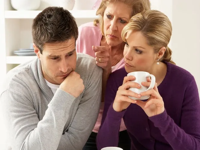 Tại sao những rối loạn về ăn uống lại phổ biến hơn ở phụ nữ? - Ảnh 4. Tại sao những rối loạn về ăn uống lại phổ biến hơn ở phụ nữ? - Ảnh 4.