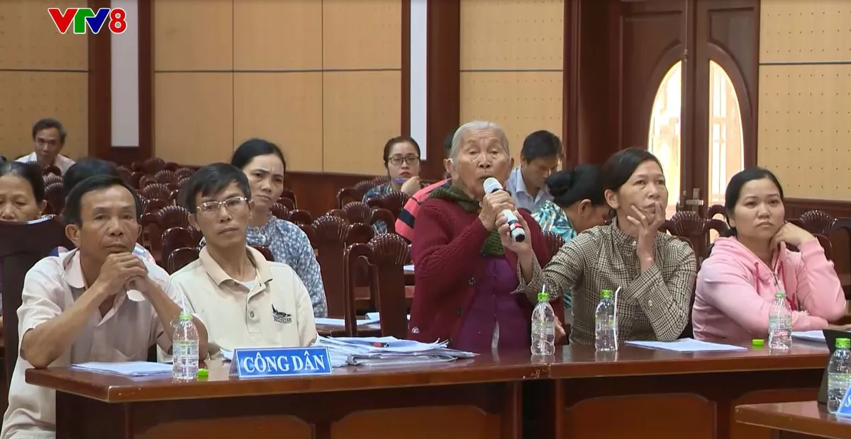 Bí Thư Thành ủy, Chủ tịch UBND TP. Đà Nẵng đối thoại với người dân diện giải tỏa - Ảnh 3. Bí Thư Thành ủy, Chủ tịch UBND TP. Đà Nẵng đối thoại với người dân diện giải tỏa - Ảnh 3.