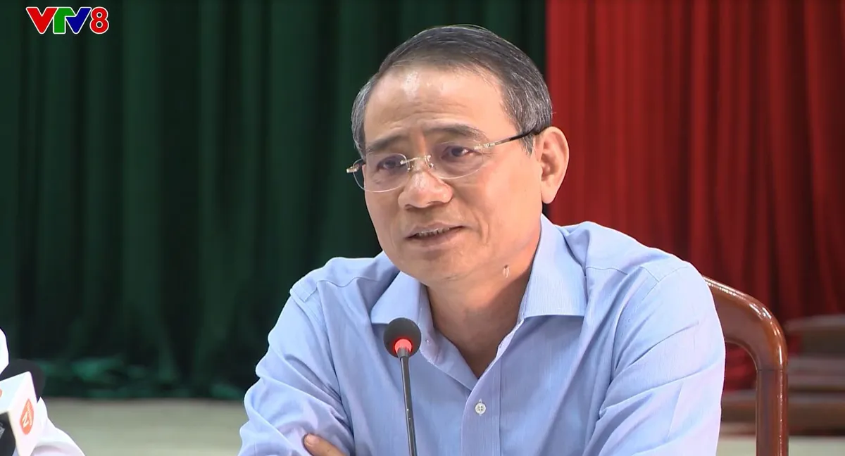 Bí Thư Thành ủy, Chủ tịch UBND TP. Đà Nẵng đối thoại với người dân diện giải tỏa - Ảnh 4. Bí Thư Thành ủy, Chủ tịch UBND TP. Đà Nẵng đối thoại với người dân diện giải tỏa - Ảnh 4.